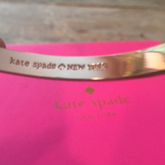 Kate Spade rose gold bow bracelet - Picture 4 of 4